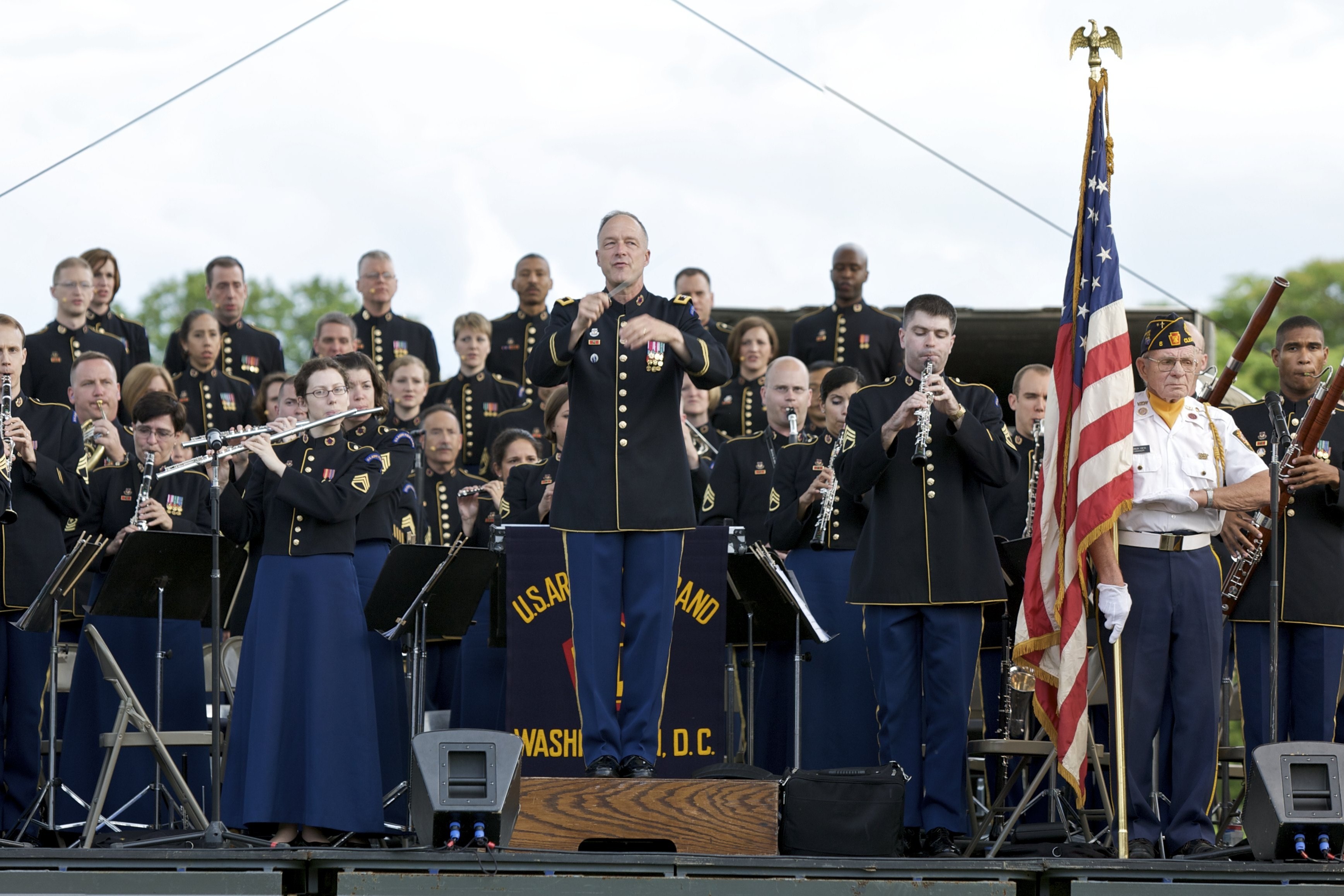 The US Army Field Band preps to perform at The Woodlands, Texas ...