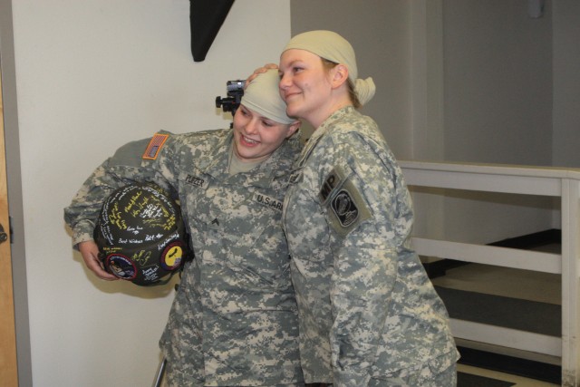 Teen experiences Soldier life with sister