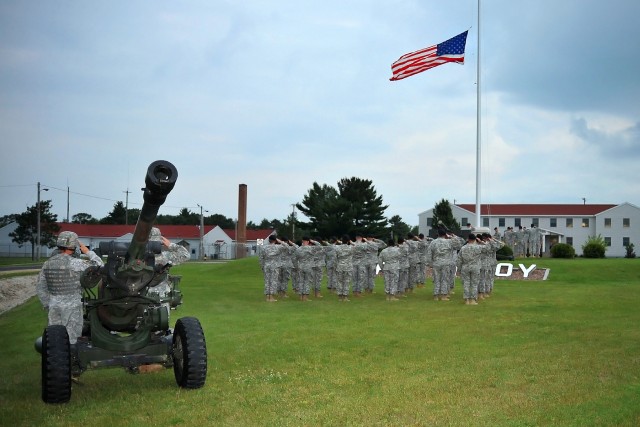 Fort McCoy Garrison Soldiers dedicate installation&#039;s new flagpole
