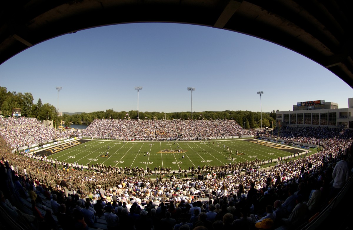 Army West Point, CBS Sports extend football TV deal through 2022