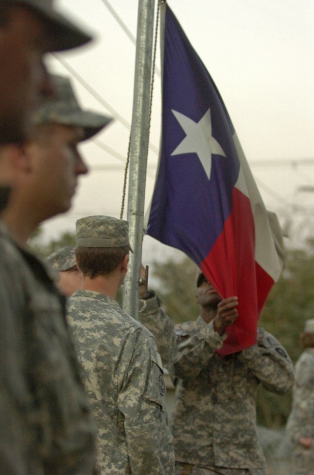 Lone Star gov. gets home-state welcome at BAF