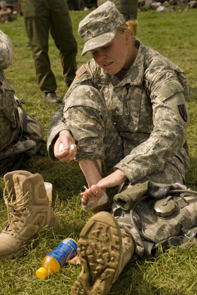 21st TSC Soldiers participate in 4-day, 100-mile march in Nijmegen