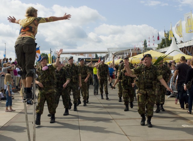 21st TSC Soldiers participate in 4-day, 100-mile march in Nijmegen