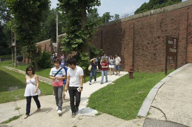 Korean and American exchange students explore Yongsan
