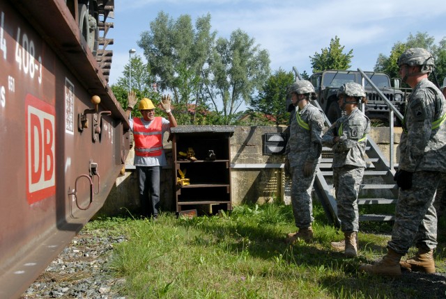 090722-A-1518H-018