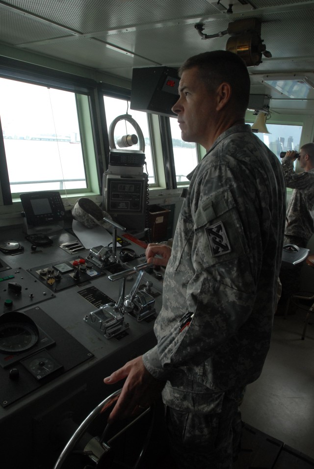 Exercise Pacific Reach 2009 Tests Watercraft Capabilities