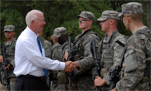 Sen. Saxby Chambliss visits Fort Benning