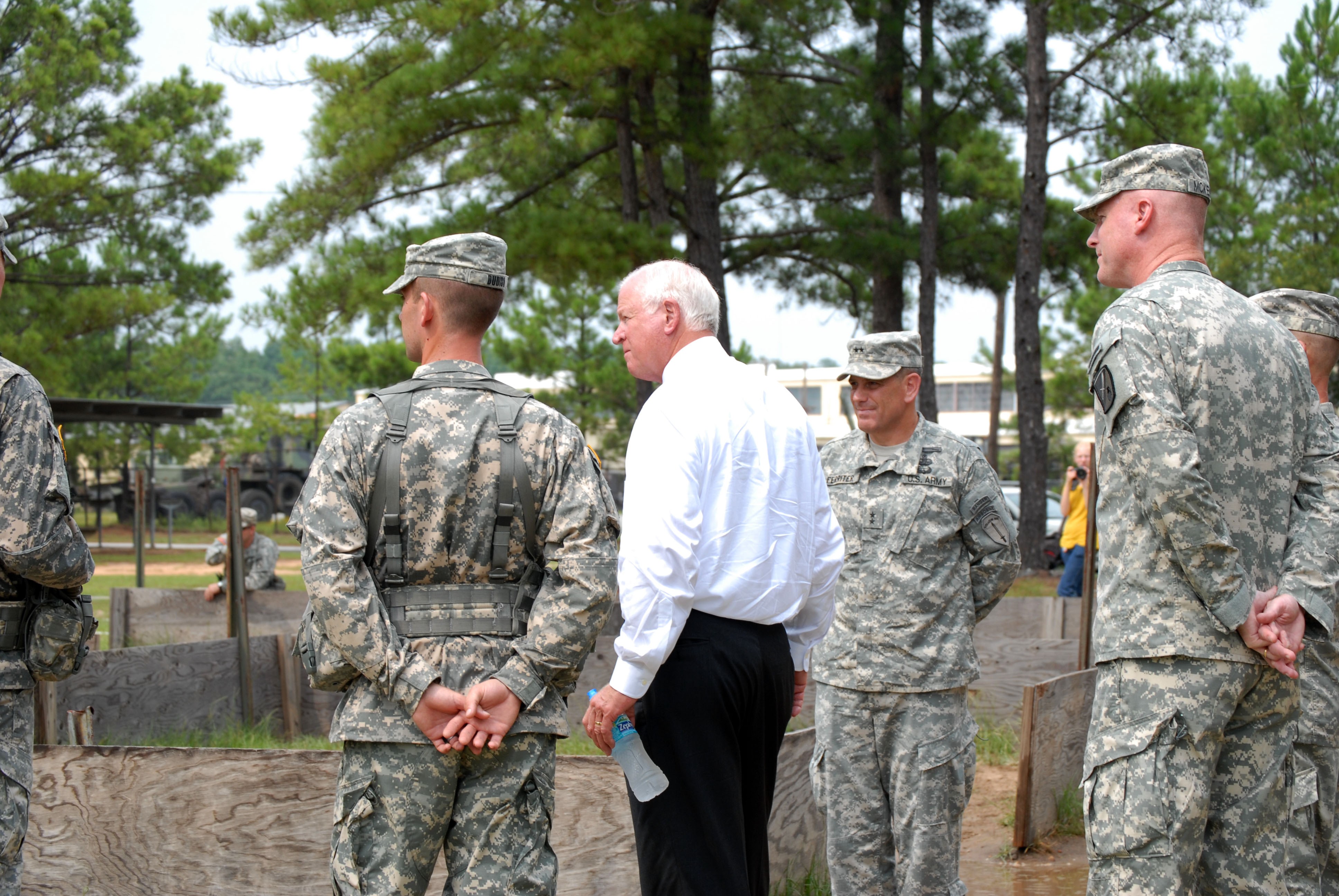 Sen. Saxby Chambliss visits Fort Benning | Article | The United States Army