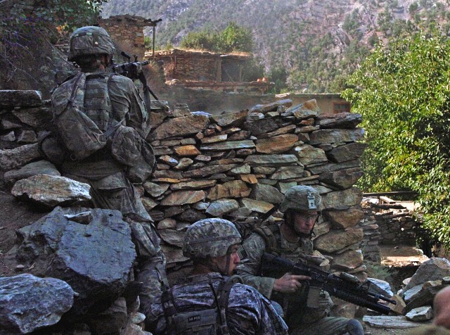 U.S. Troops Battle Afghan Insurgents