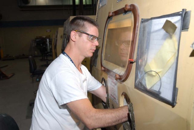 &quot;Can-do&quot; attitude helps employee earn quarterly award