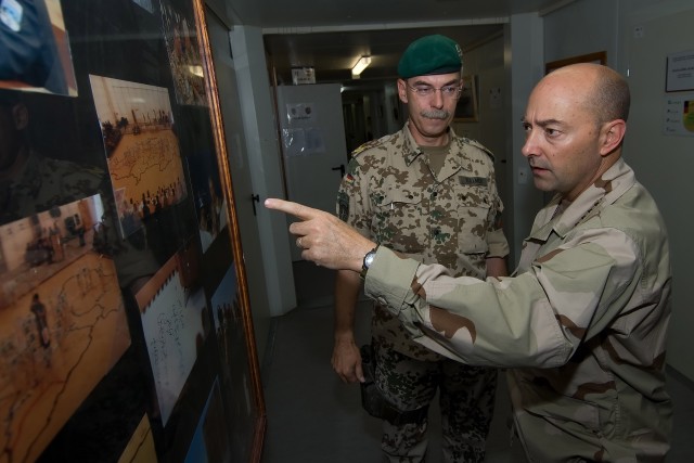 SACEUR visits ISAF