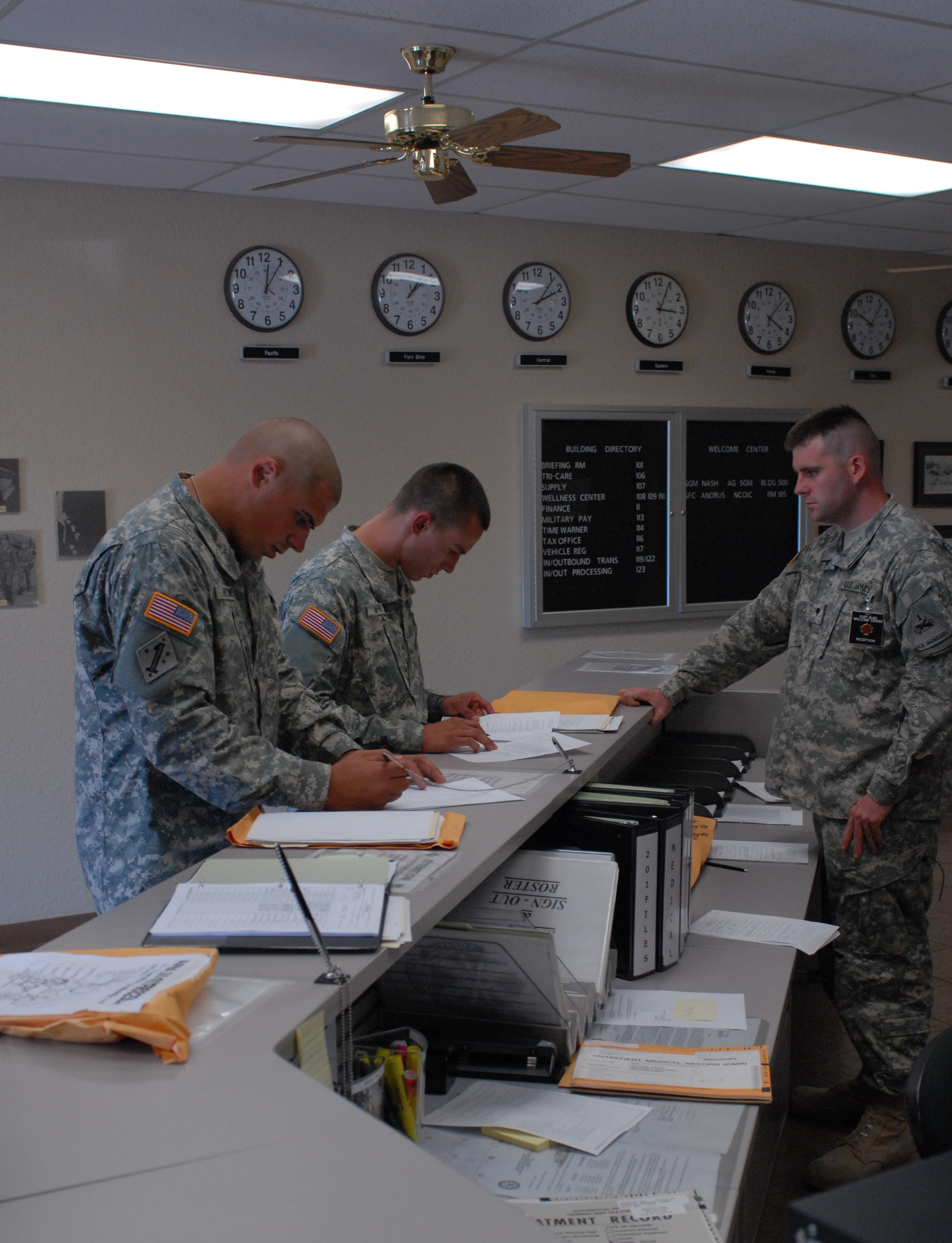 Soldiers Welcomed At Fort Bliss Welcome Center | Article | The United ...