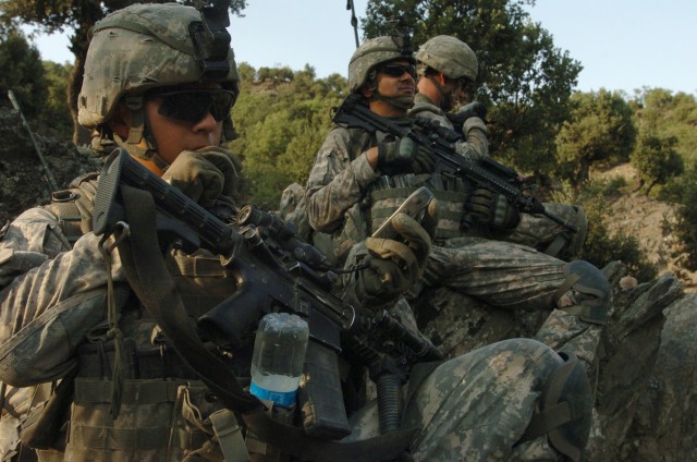 Soldiers patrol volatile Korengal valley