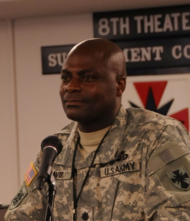 Main Command Post provides &#039;reach back&#039; capability for 8th Theater Sustainment Command