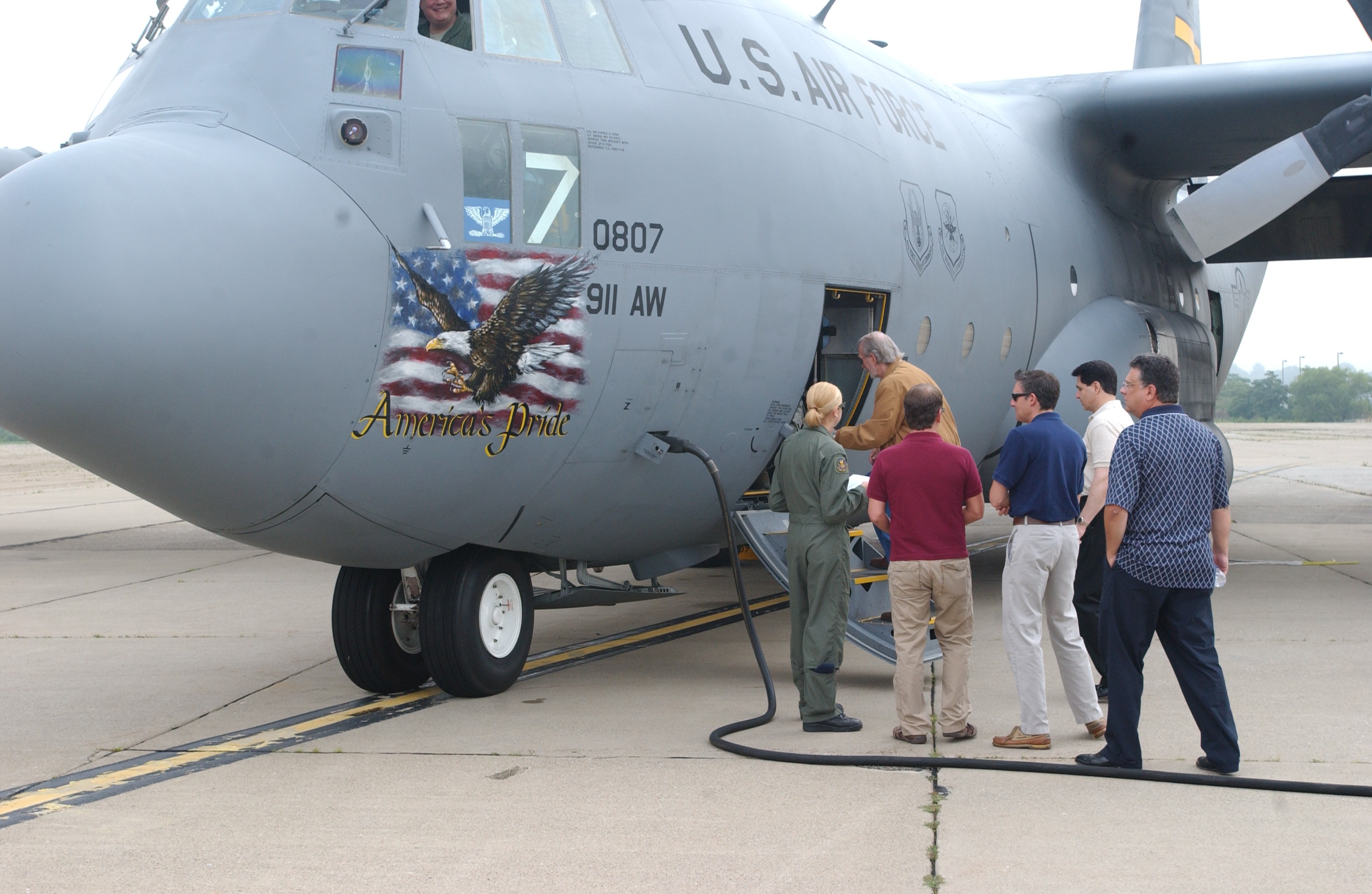 Local business leaders get glimpse into Army and Air Force Reserve life ...