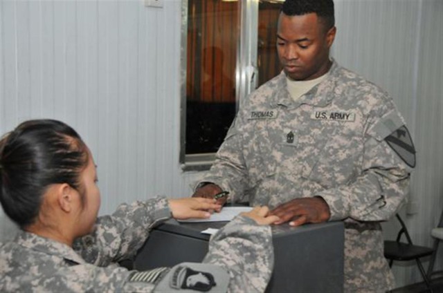 Financial management Soldiers support the team