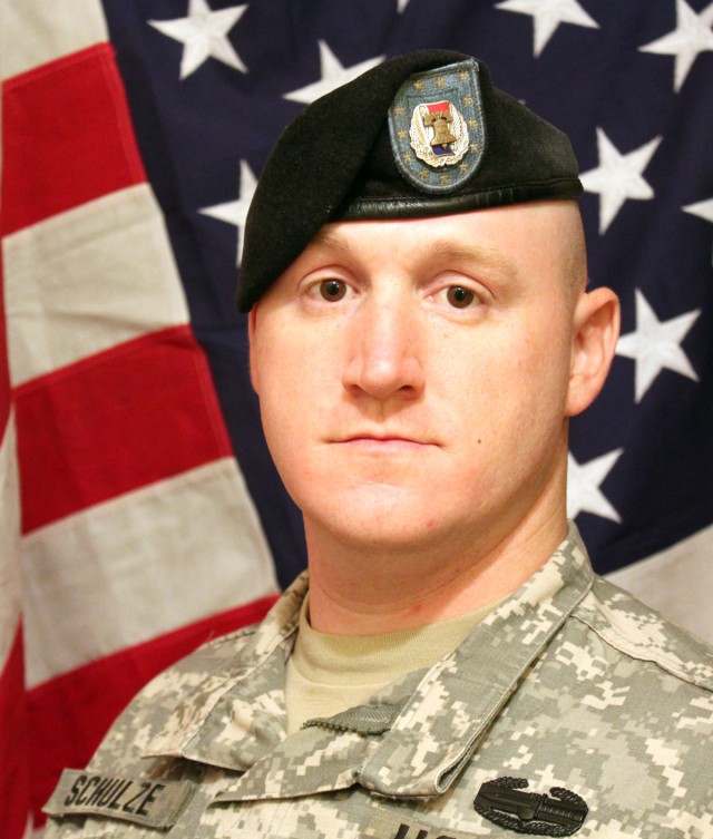 An Army Recruiter's story: 'Doing This Job Helped Me Realize I Want To ...