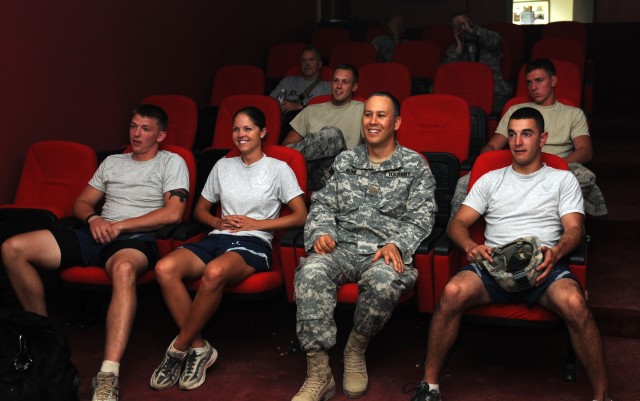 USO Opens New Theater