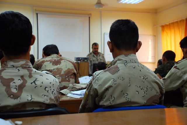 Iraqi Soldiers Graduate