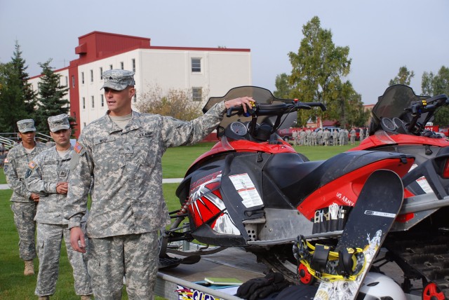 Alaska Soldiers learn to play safe in the Last Frontier