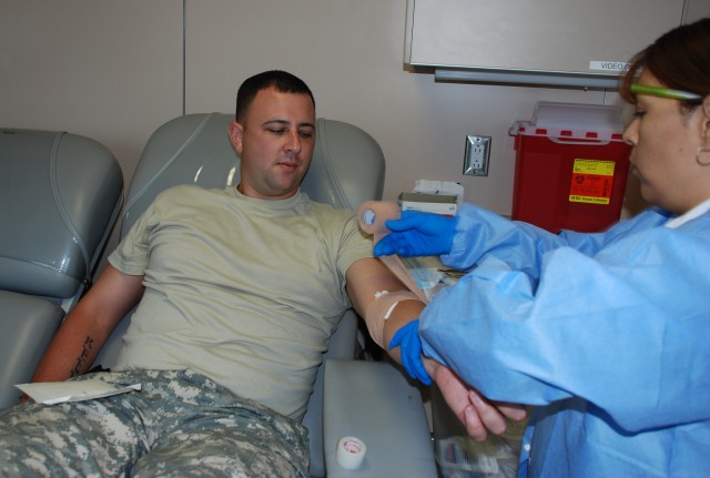 army-south-donates-blood-for-fellow-soldiers-article-the-united