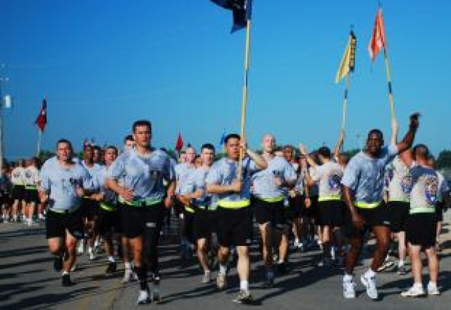 LT Luckett Running