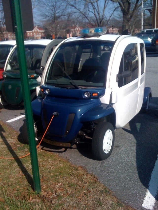 Electric vehicles help Fort Rucker &#039;go green&#039;