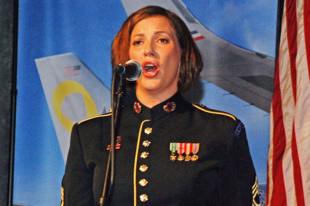 Soldiers&#039; Chorus vocalist pays tribute through song