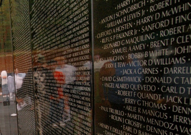 Memorial calls for photos of Vietnam vets
