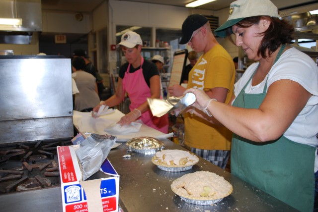 Volunteers use Libby Custer&#039;s &#039;secret recipe&#039; during pie-making marathon