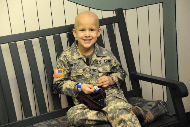 Soldiers show support for six-year-old boy with cancer