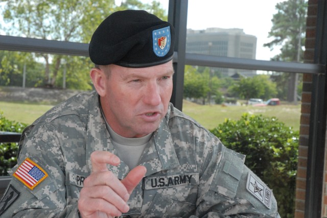 Army&#039;s top NCO visits Fort Jackson