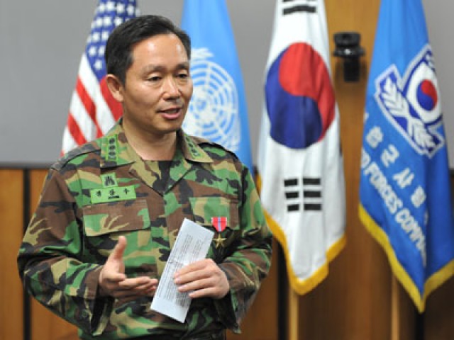 South Korean Army colonel receives Bronze Star for Afganistan service