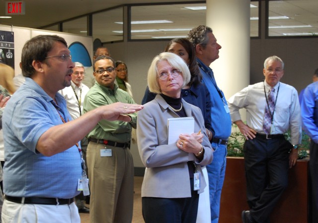 FORSCOM Town Hall features hard data, &quot;RED&quot; Boxes
