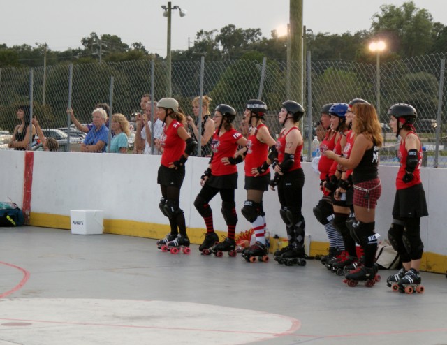 Alter ego: Army spouse skates for roller derby team