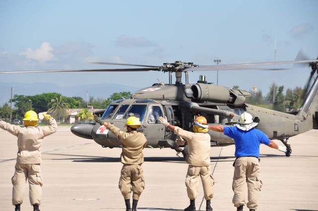 Honduran, JTF-Bravo firefighters team up to train