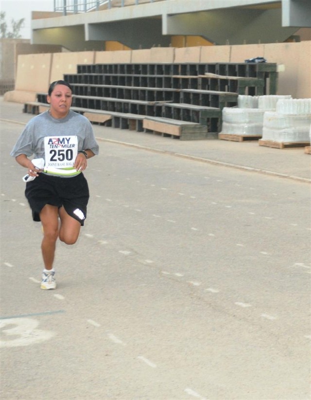 More than 1,000 run Army Ten-Miler at JBB