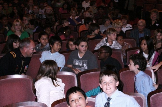 Chief entertains students at Bass Hall