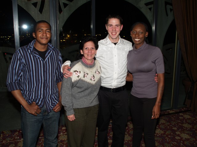3d ESC Soldiers participate in Troop Appreciation Dinner