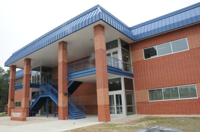 Grand Opening for Army&#039;s Largest DFAC