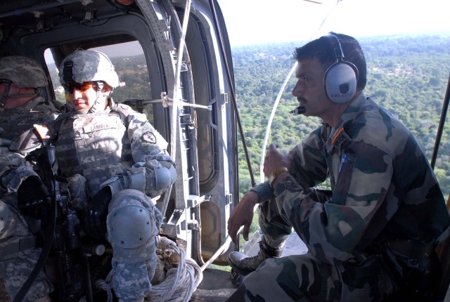 Hawaii-based Soldiers train with Indian army aviators at YA 09