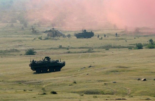 Combined Arms live fire during Exercise Yudh Abhyas 09 in India 