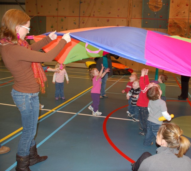 Parachute Play