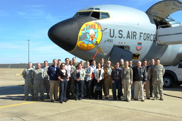 Pittsburgh Area Honorary Commanders Association Experience Life in Air National Guard