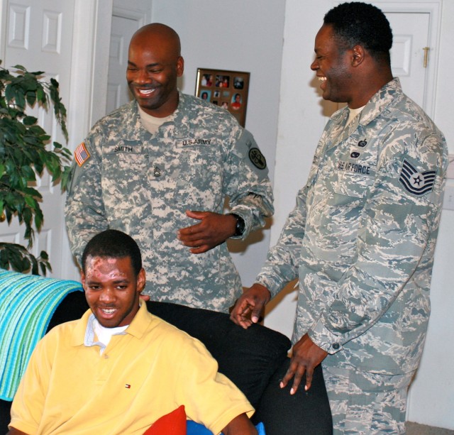 Soldier, Airman rescue hit-and-run victim