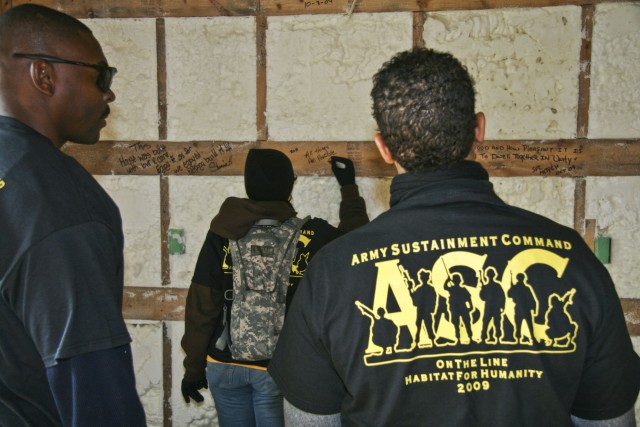 ASC Soldiers help make house a home