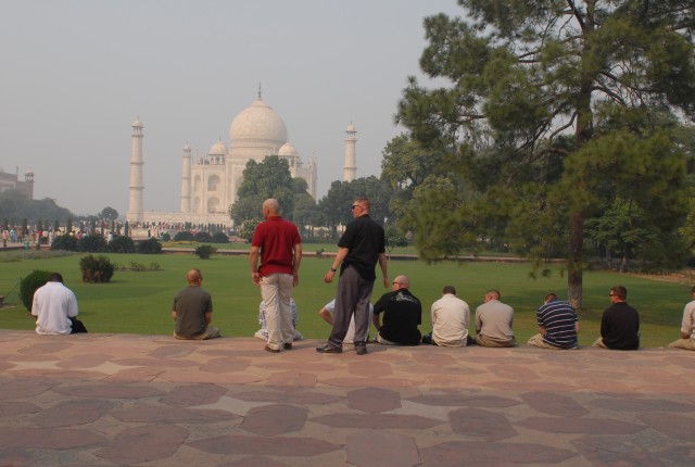 Strykehorse Battalion visits Taj Mahal