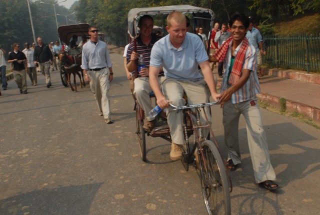 Strykehorse Battalion visits Taj Mahal