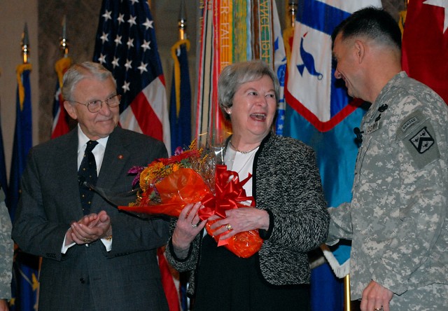 Arter receives top civilian award