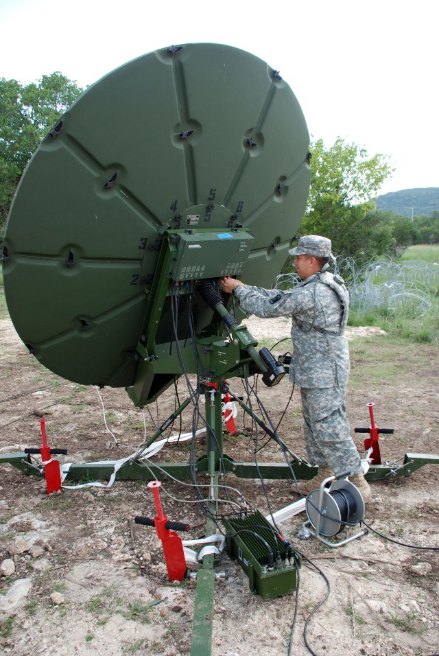 201st MI Battalion continues field training for deployment